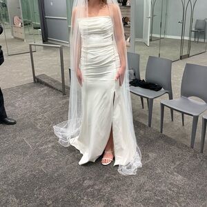 Elegant White Strapless Wedding Dress